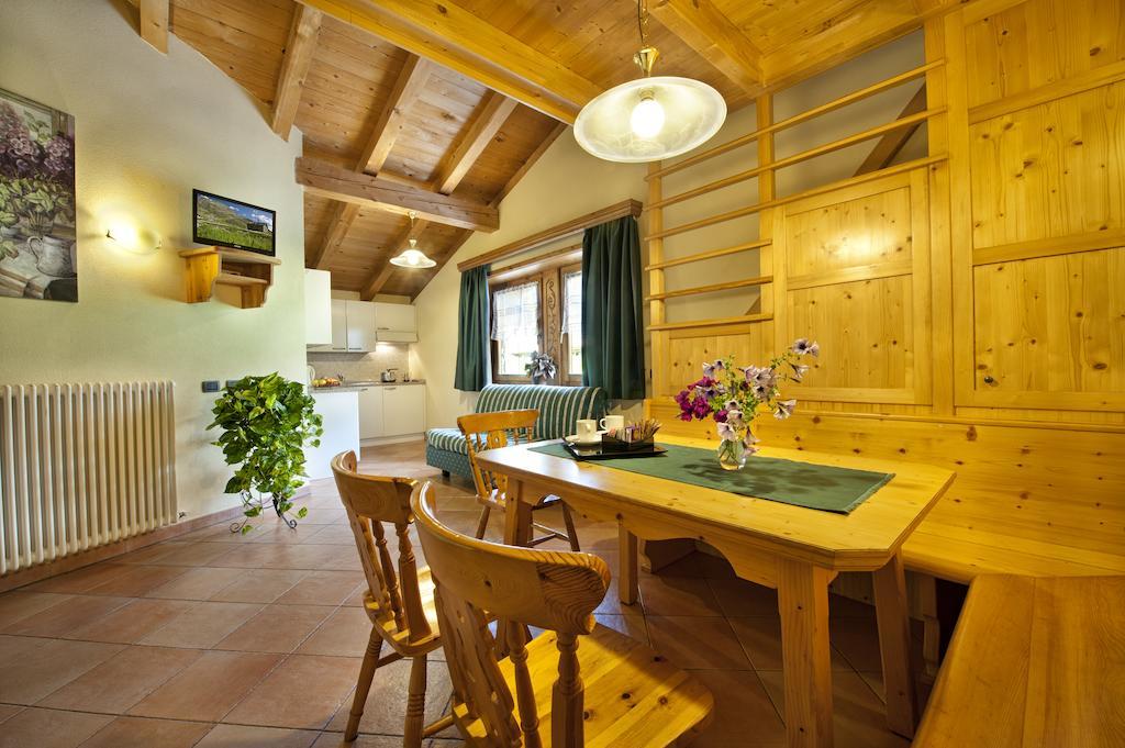 Appartamenti Duc De Rohan Livigno Phòng bức ảnh